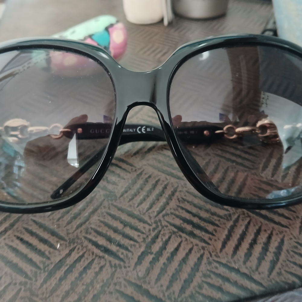 Gucci Black and Gold Women's Sunglasses
